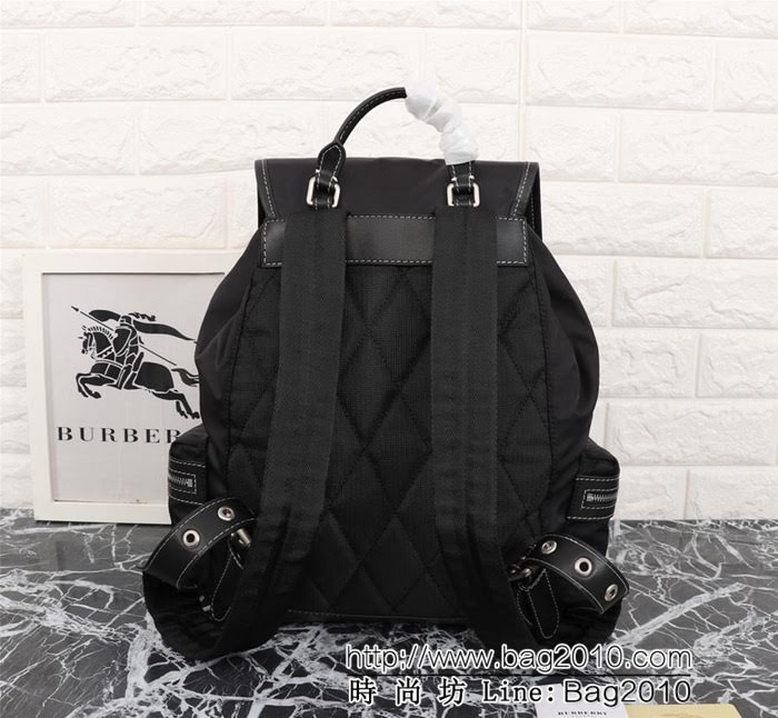 BURBERRY巴寶莉 軍旅背包 品牌典藏 軍風包款 情侶款雙肩包 6662  Bhq1237